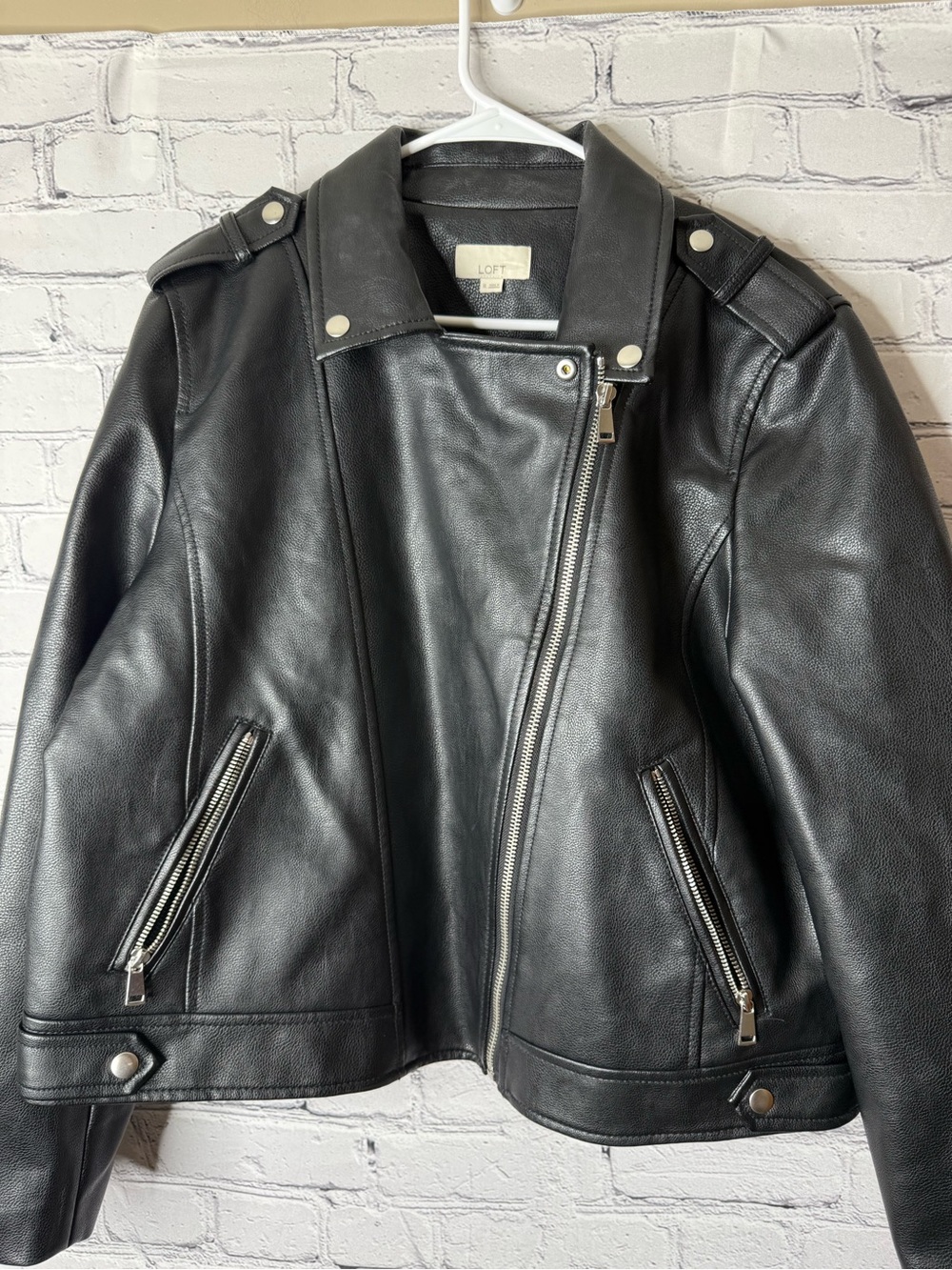 LOFT Black pebbled Leather Asymmetrical Moto Jacket size Xl - Picture 4 of 11